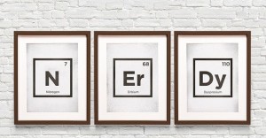 Tabela periódica - artwork via MrPickwicks Etsy